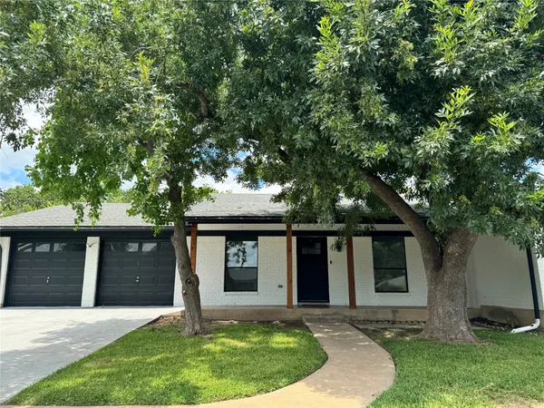 $3,350 | 2500 Harrowden Drive, Austin, TX 78727