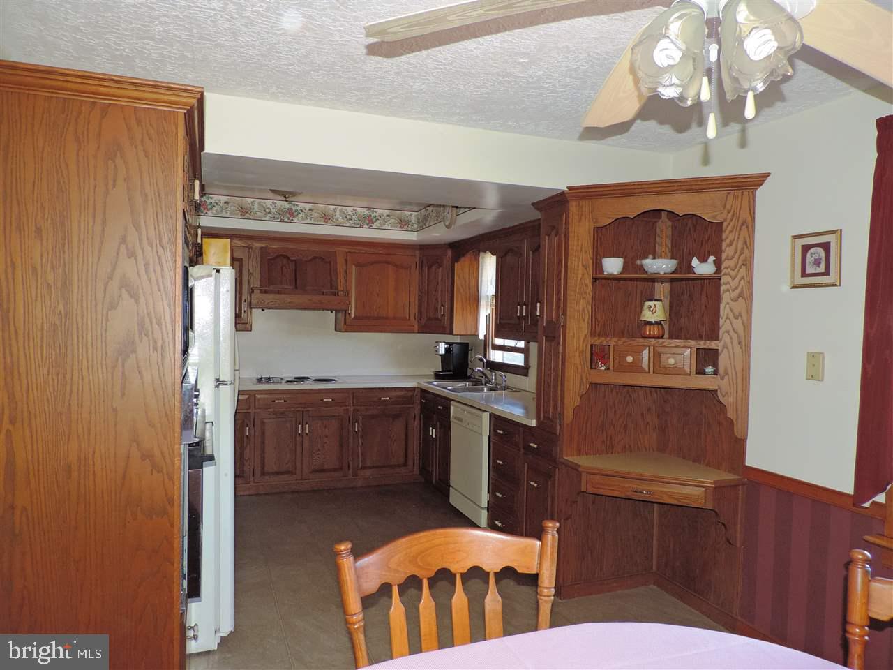 358 Sechrist Flat Road Felton, PA 17322 - Photo 4 of 26 Gallery Image 4
