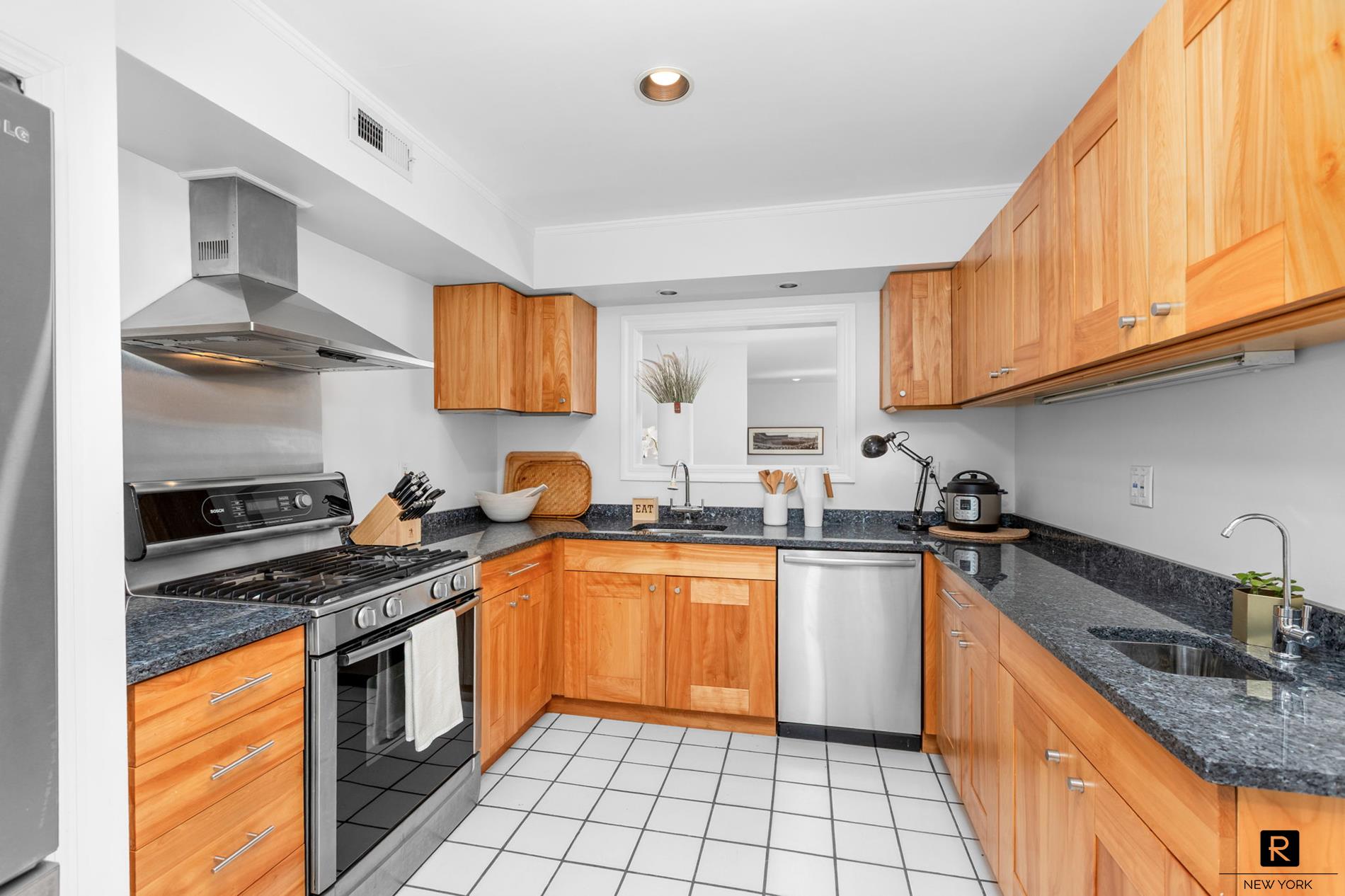 8 Deepwater Way, Unit 63 Bronx, NY 10464 - Photo 16 of 26