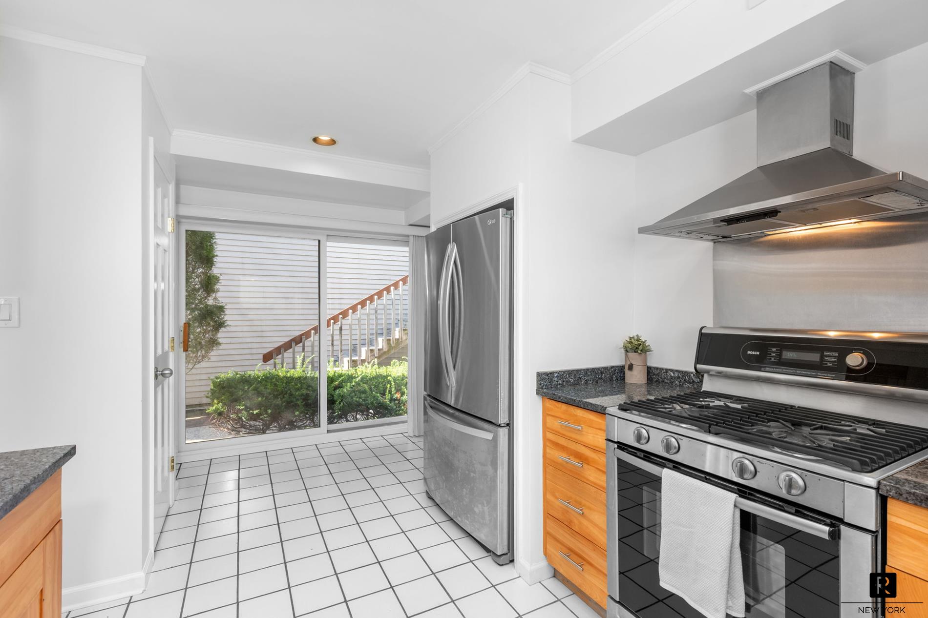 8 Deepwater Way, Unit 63 Bronx, NY 10464 - Photo 17 of 26