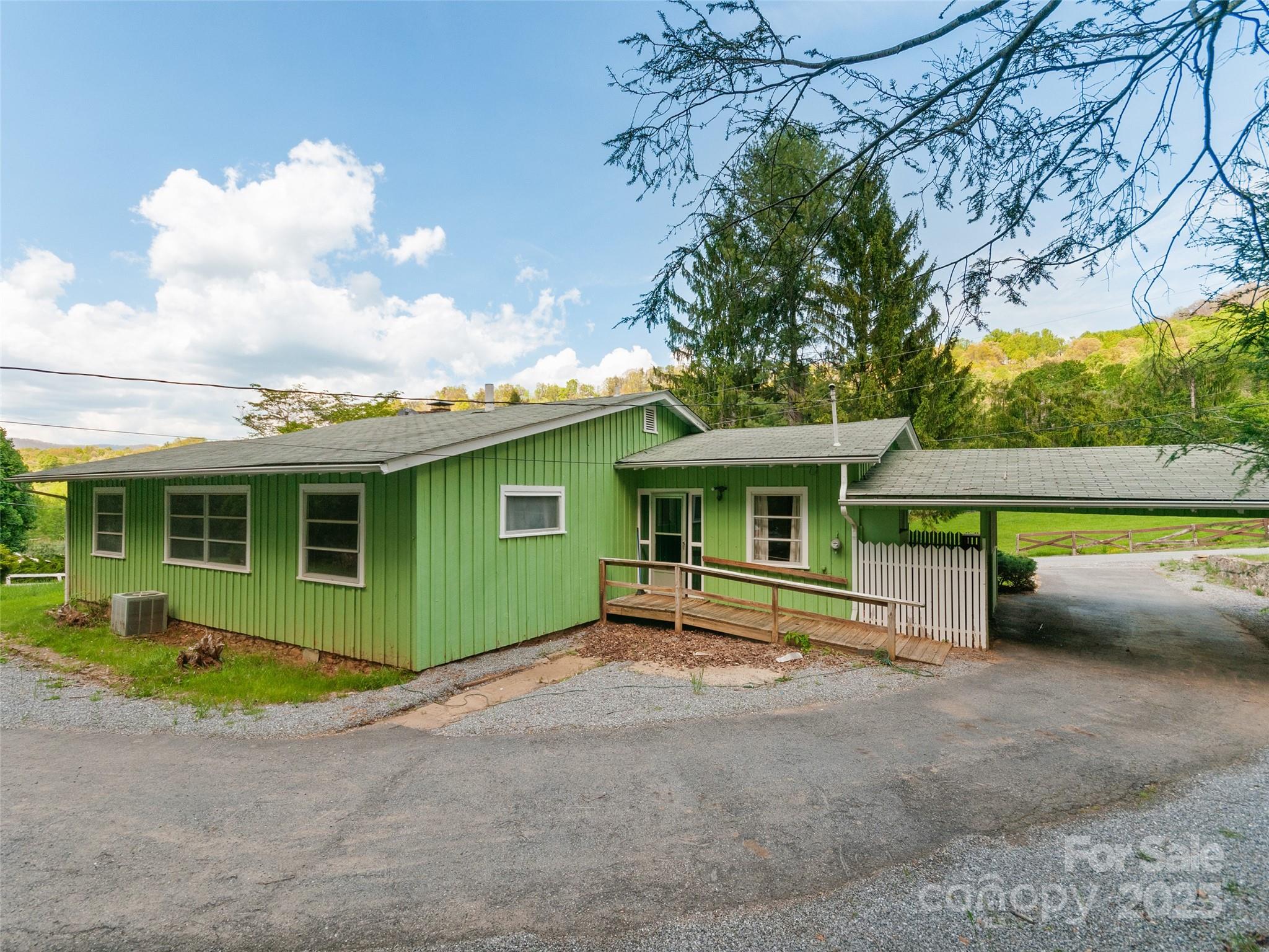 1532 Camp Branch Road Waynesville, NC 28786 - Photo 19 of 21 Gallery Image 19