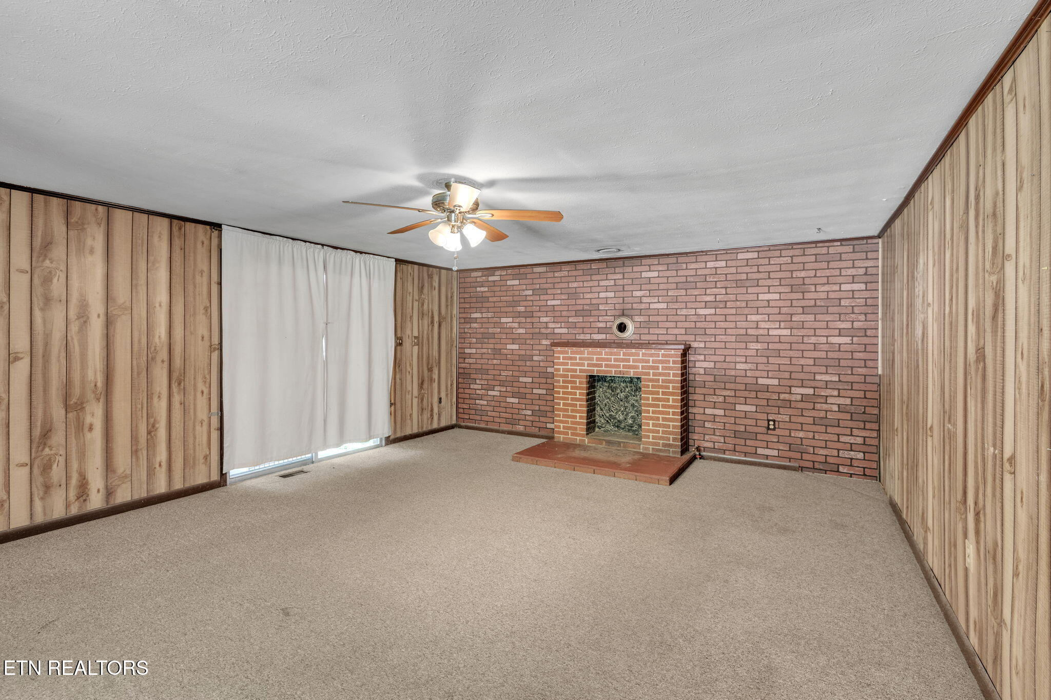 813 Andys Ridge Road Rocky Top, TN 37769 - Photo 5 of 17 w