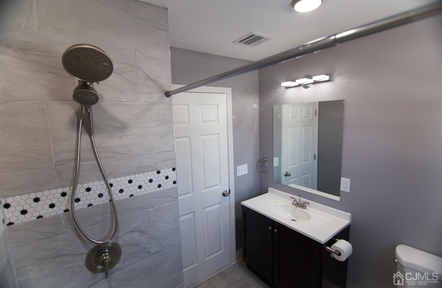 1406 Osage Road North Brunswick, NJ 08902 - Photo 29 of 40 Gallery Image 29