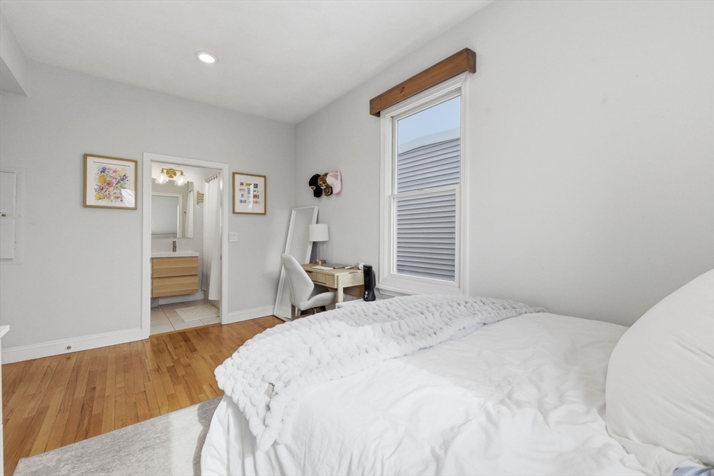 587 East 4th Street, Unit 3 Boston, MA 02127 - Photo 12 of 21