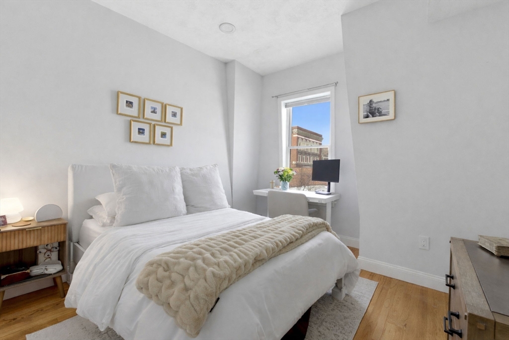 587 East 4th Street, Unit 3 Boston, MA 02127 - Photo 15 of 21