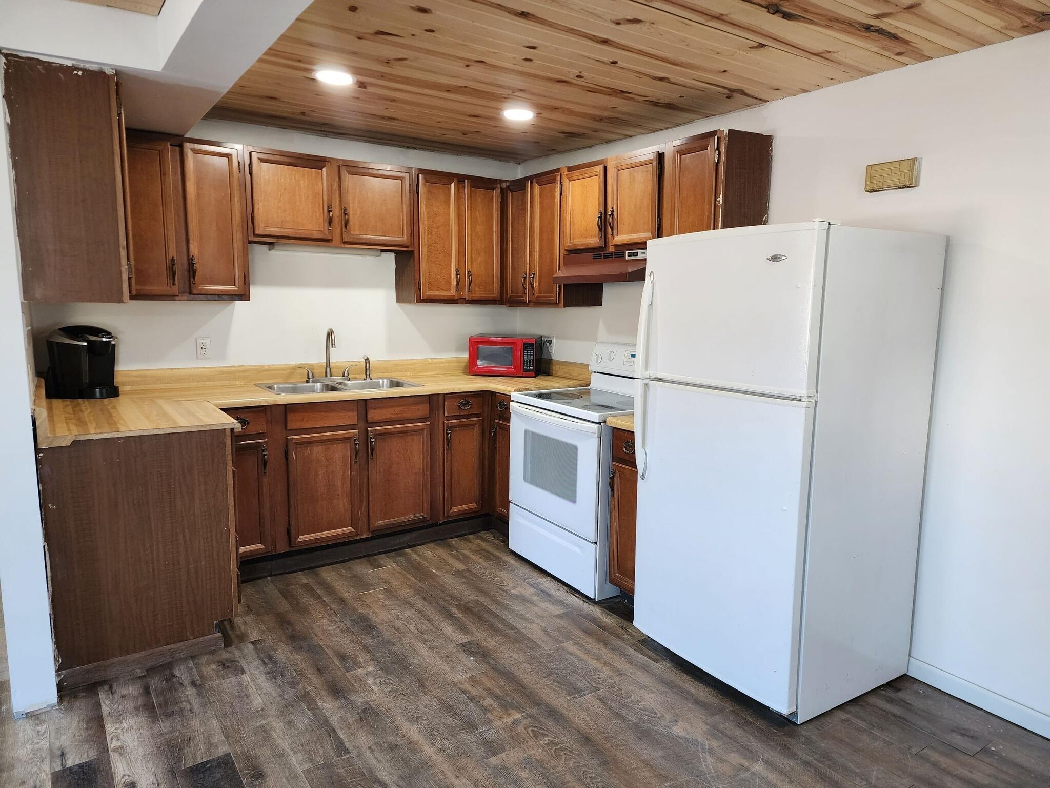 202 Diagonal Street Mount Sterling, WI 54631 - Photo 10 of 48 Apt 2 Kitchen