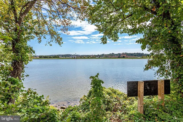 $1,199,737 | 88 V Street Southwest, Unit 201, Washington, DC 20024