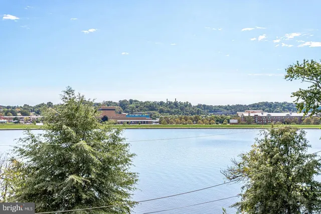 $1,199,737 | 88 V Street Southwest, Unit 201, Washington, DC 20024