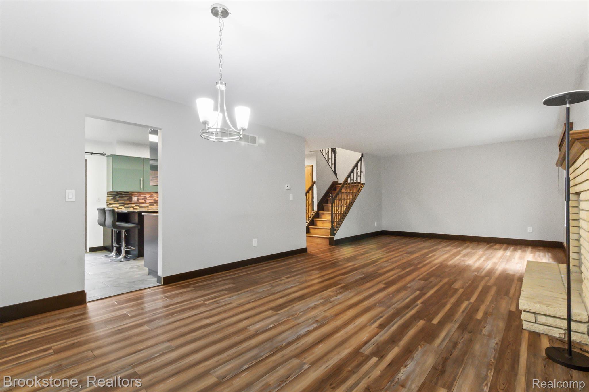 1810 Reis Court Rochester, MI 48309 - Photo 12 of 51 Gallery Image 12