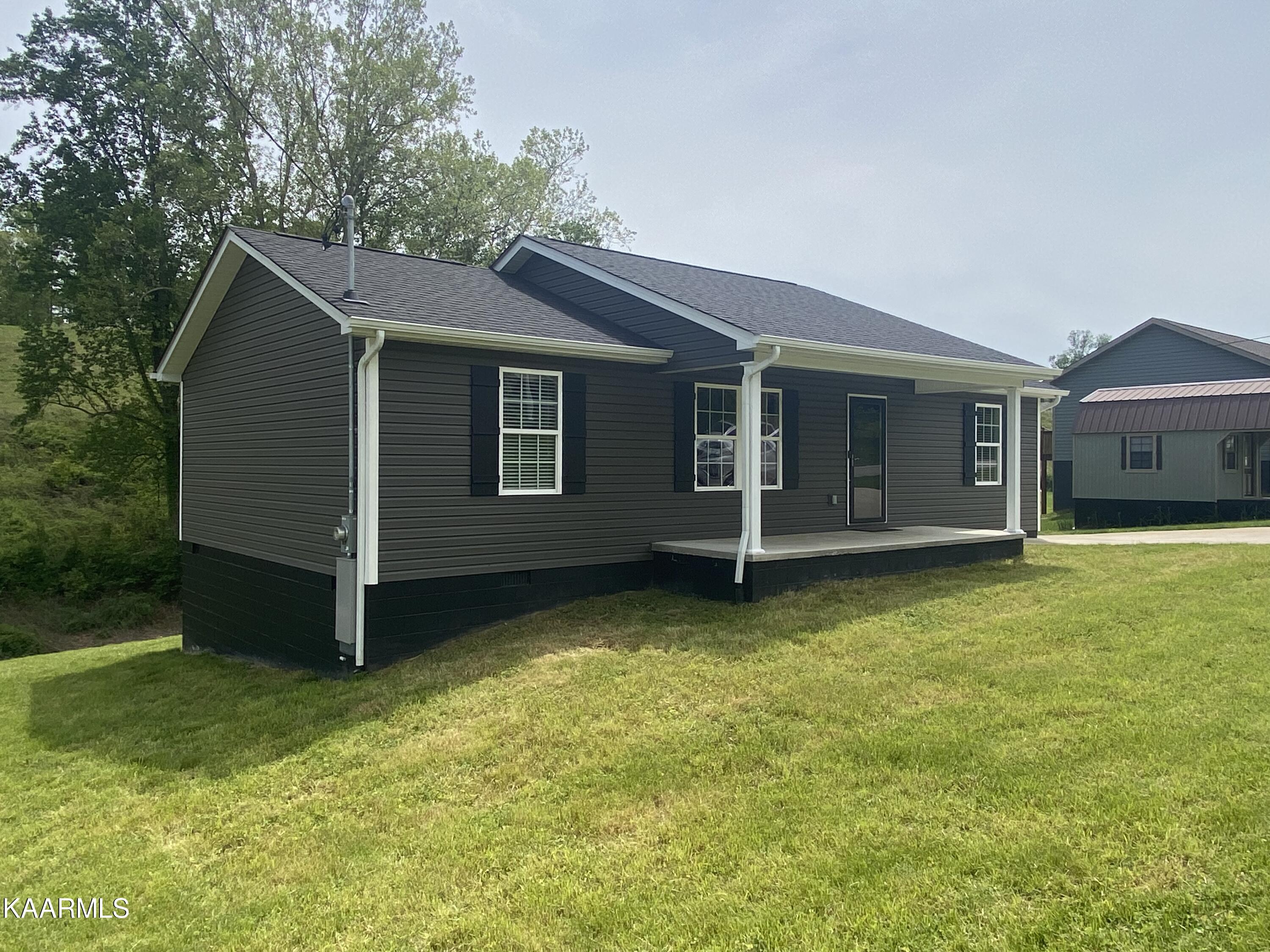406 Hubbs Grove Road Maynardville, TN 37807 - Photo 6 of 22 F27B76BD-3816-4788-90F4-A50AF268246F