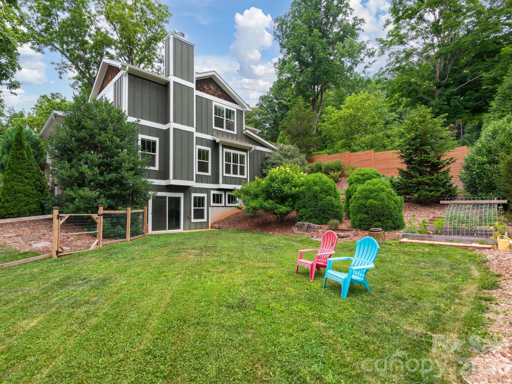 80 Bassett Road Asheville, NC 28804 - Photo 32 of 37