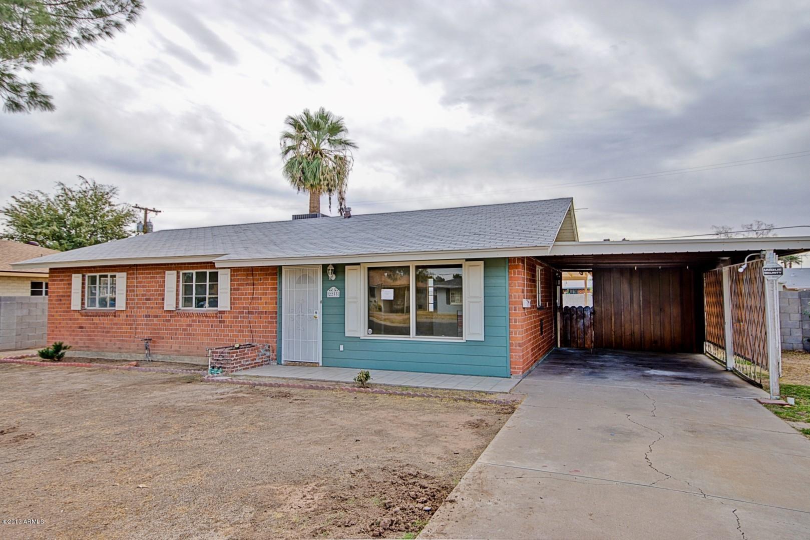 2233 West Cheery Lynn Road Phoenix, AZ 85015 - Photo 2 of 28 Cherry Lynn (2)