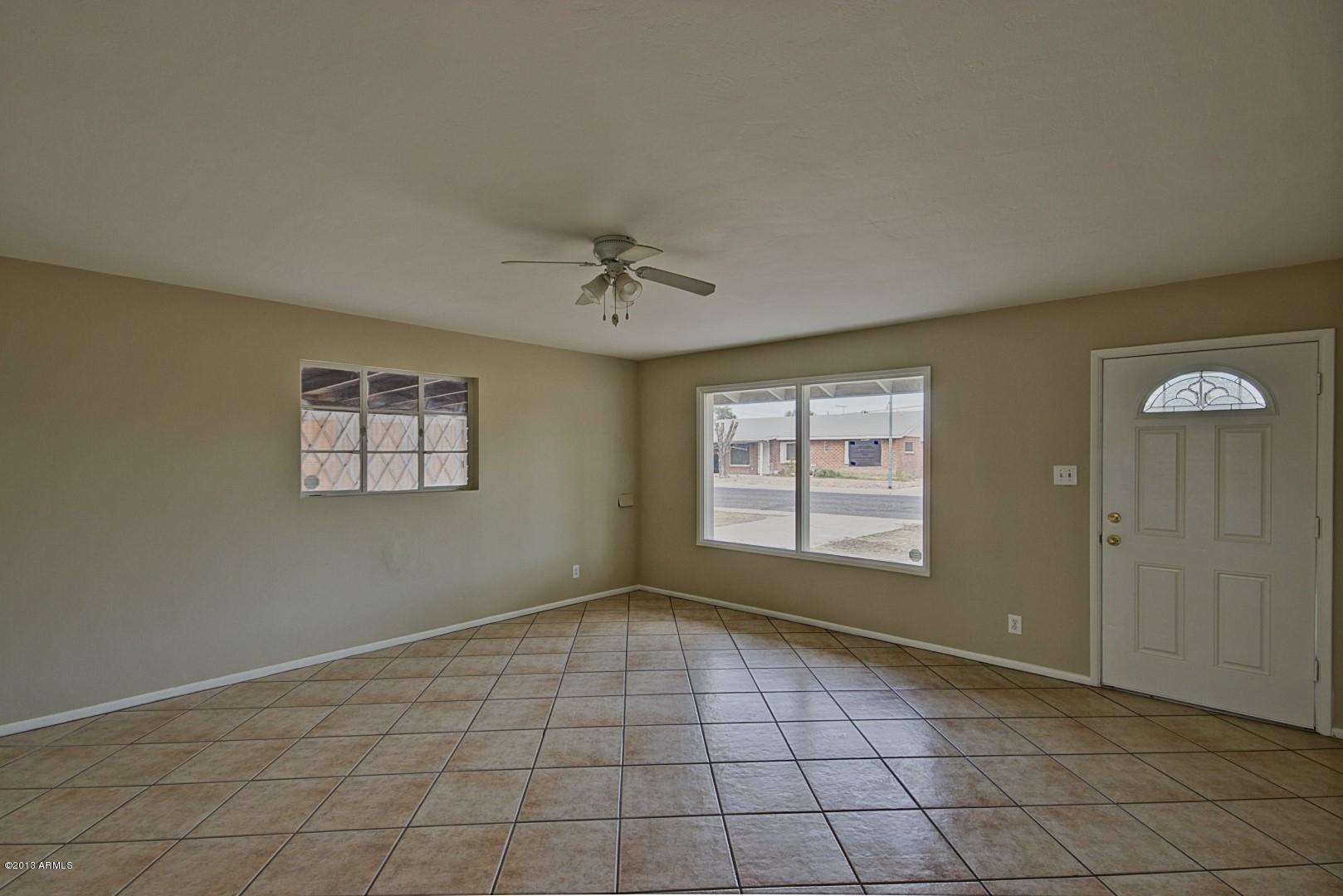 2233 West Cheery Lynn Road Phoenix, AZ 85015 - Photo 5 of 28 Cherry Lynn (5)