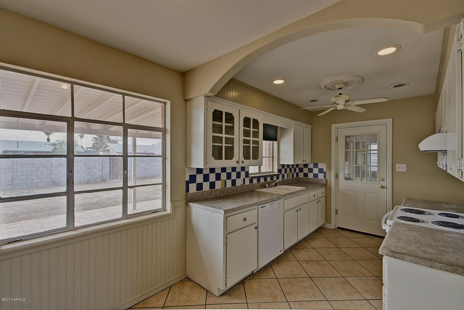 2233 West Cheery Lynn Road Phoenix, AZ 85015 - Photo 8 of 28 Cherry Lynn (8)