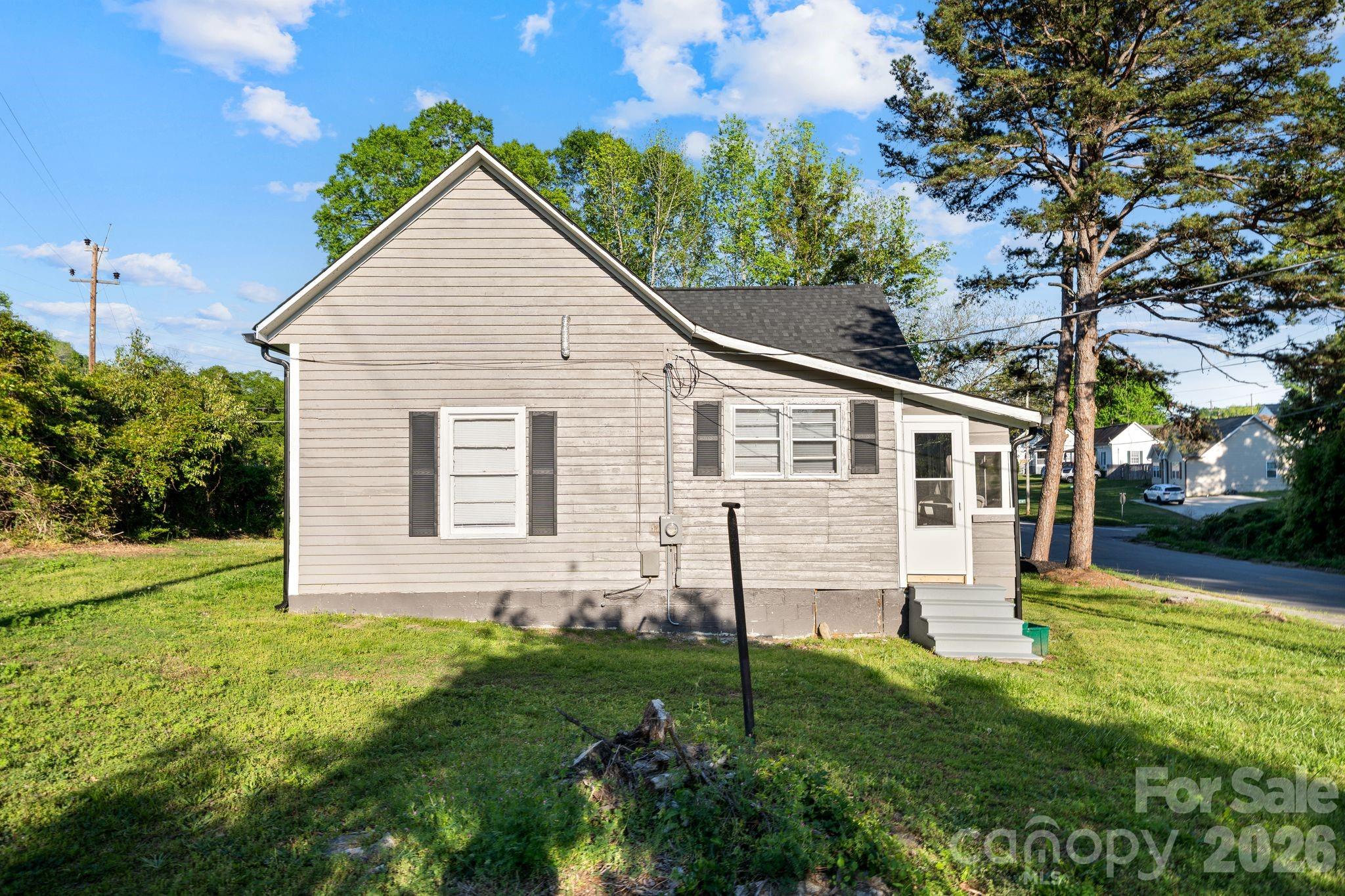 101 Fairview Street Clover, SC 29710 - Photo 23 of 33