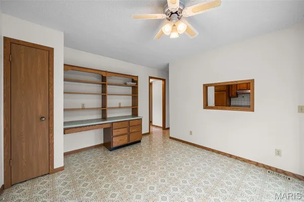 $399,900 | 5171 Waters Edge Drive, Hillsboro, MO 63050