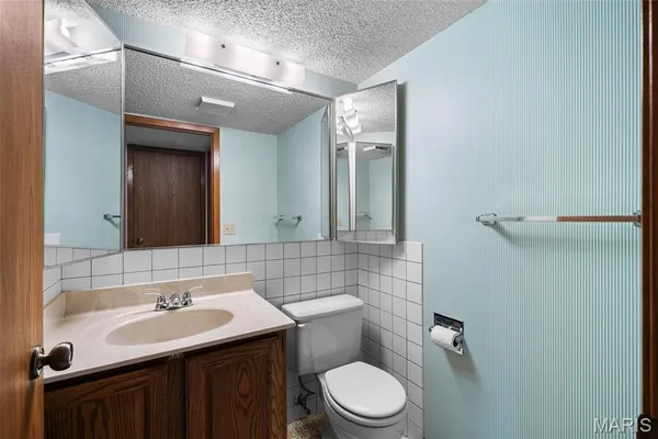 $399,900 | 5171 Waters Edge Drive, Hillsboro, MO 63050