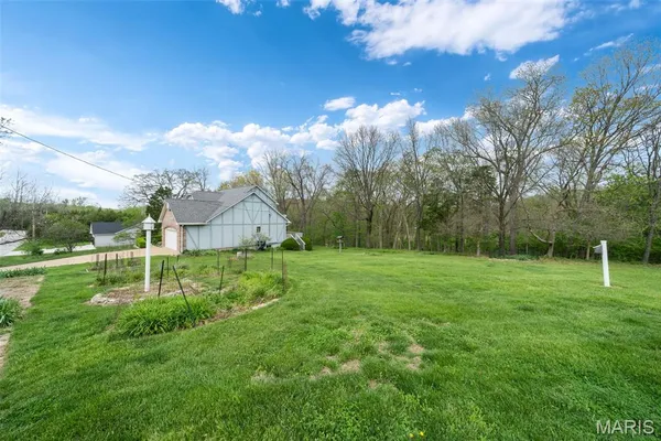 $399,900 | 5171 Waters Edge Drive, Hillsboro, MO 63050