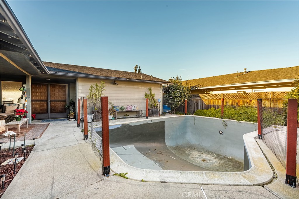 235 Via Ballena San Clemente, CA 92672 - Photo 9 of 51 a view of swimming pool