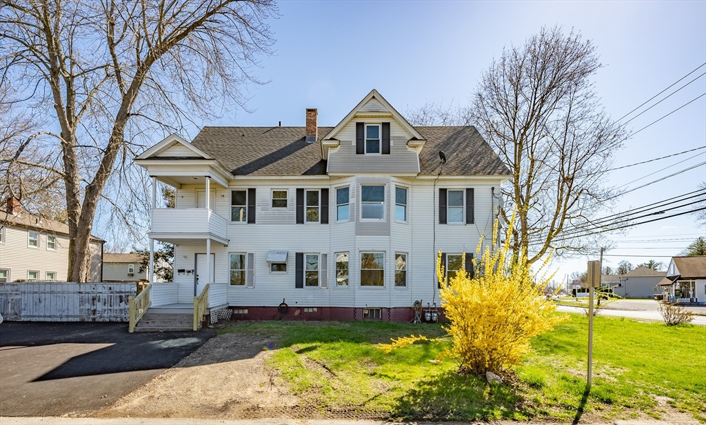 13 Russell Road Westfield, MA 01085 - Photo 1 of 25 Gallery Image 1