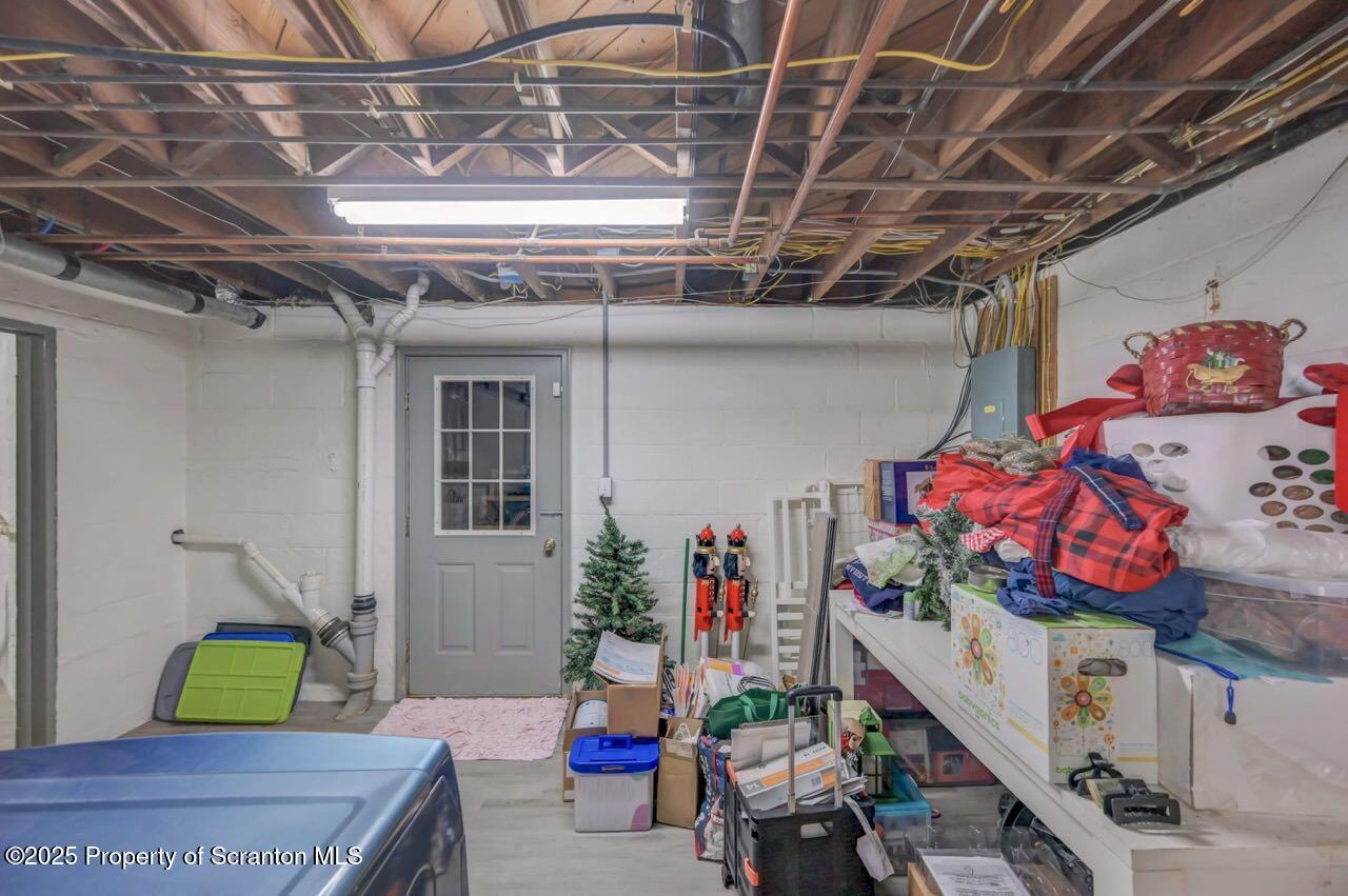 235 North Abington Road Clarks Green, PA 18411 - Photo 72 of 79 235 N Abington Rd 69 Large