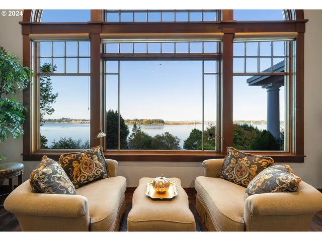 $3,250,000 | 66528 East Bay Road, North Bend, OR 97459