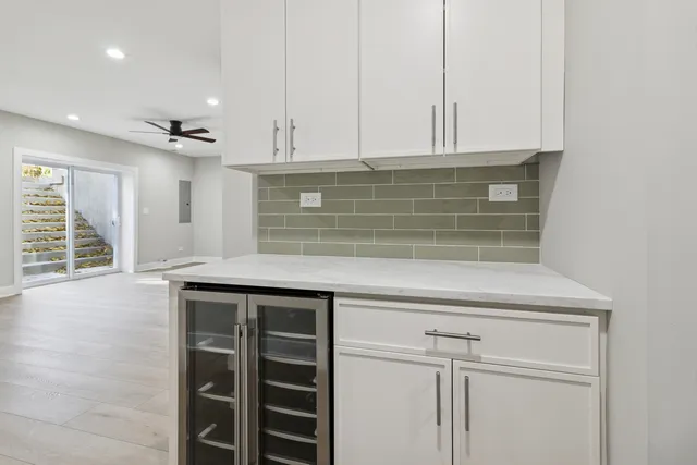 $439,000 | 302 Hughes Avenue, Lockport, IL 60441