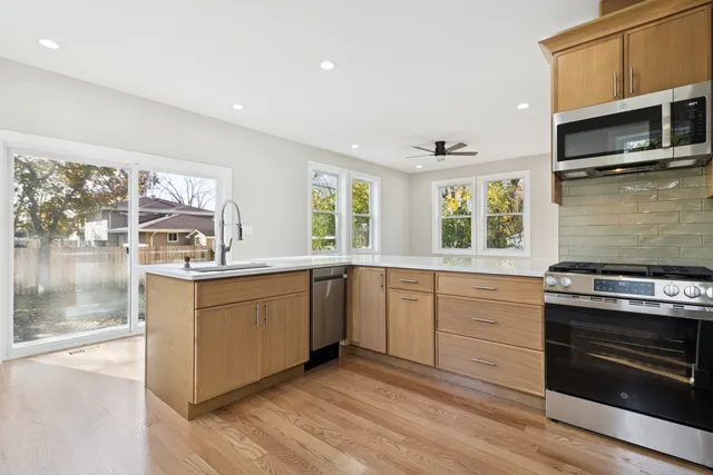 $439,000 | 302 Hughes Avenue, Lockport, IL 60441