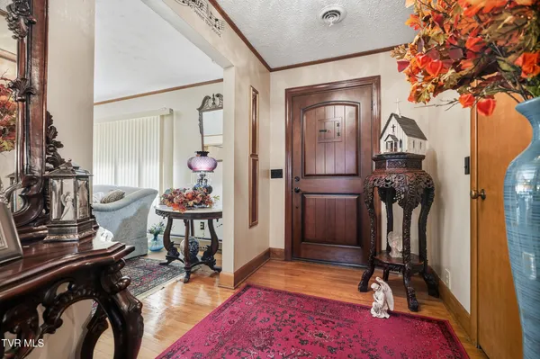 $400,000 | 1202 Virginia Avenue Northwest, Norton, VA 24273