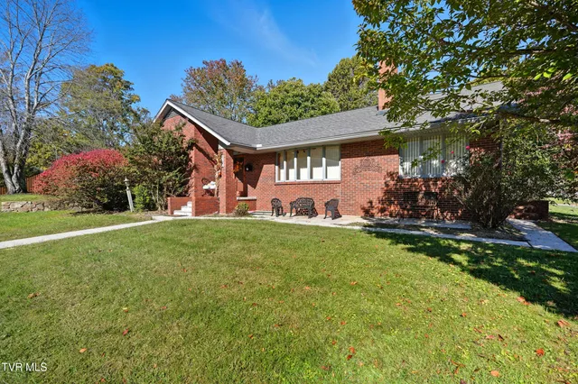 $400,000 | 1202 Virginia Avenue Northwest, Norton, VA 24273