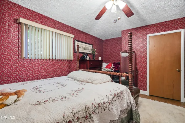 $400,000 | 1202 Virginia Avenue Northwest, Norton, VA 24273