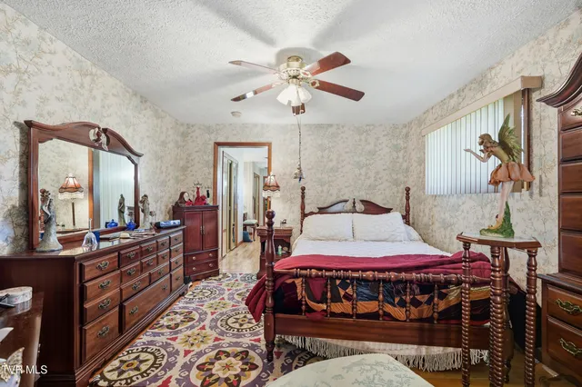 $400,000 | 1202 Virginia Avenue Northwest, Norton, VA 24273