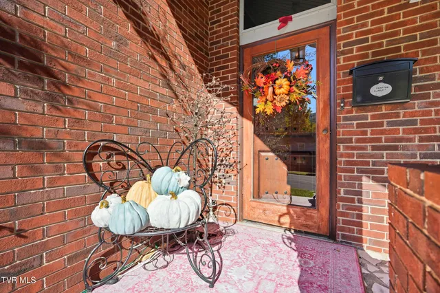 $400,000 | 1202 Virginia Avenue Northwest, Norton, VA 24273