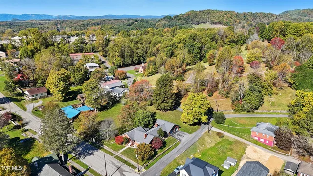 $400,000 | 1202 Virginia Avenue Northwest, Norton, VA 24273