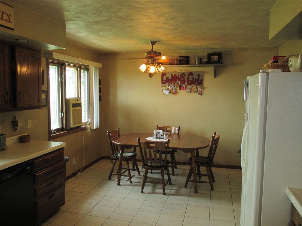 8203 North Mill Road Leaf River, IL 61047 - Photo 5 of 18 Gallery Image 5