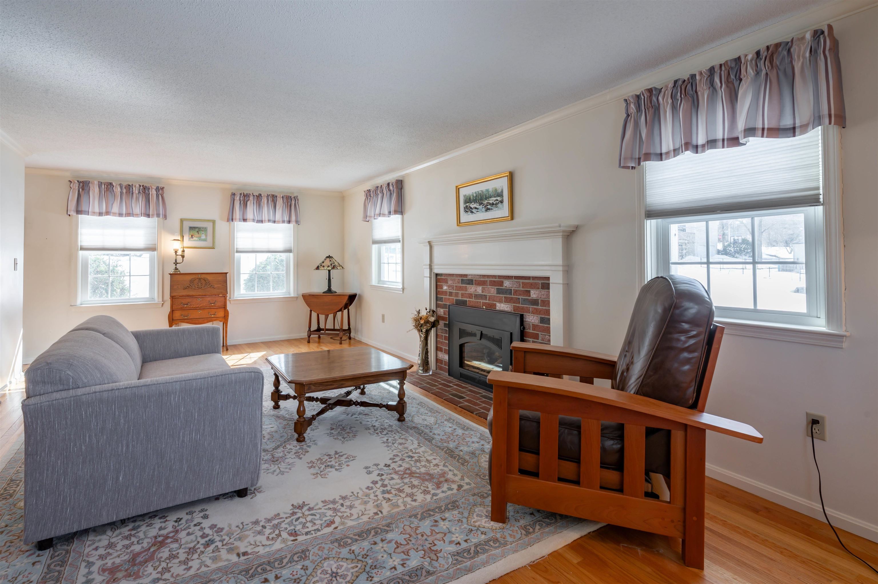 8 Collier Court Nashua, NH 03062 - Photo 17 of 35