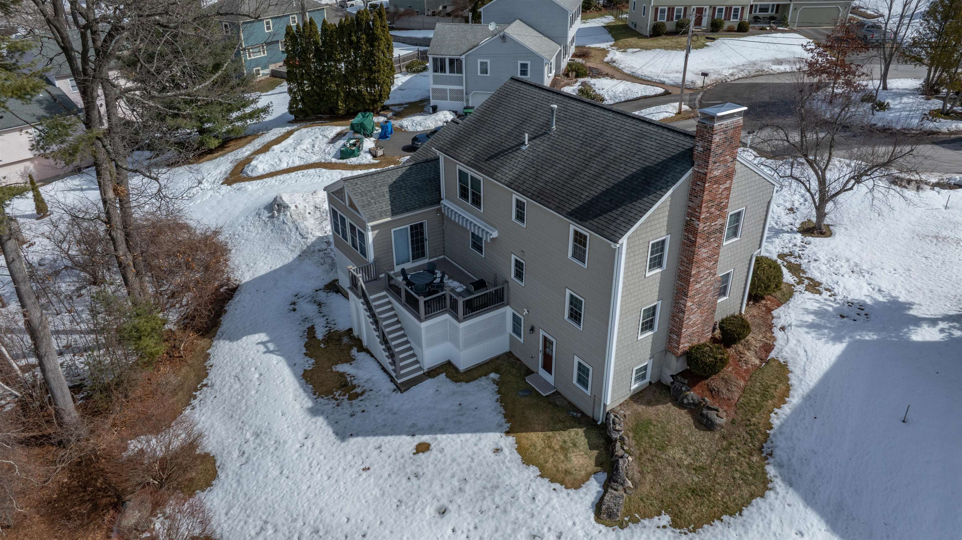 8 Collier Court Nashua, NH 03062 - Photo 2 of 35