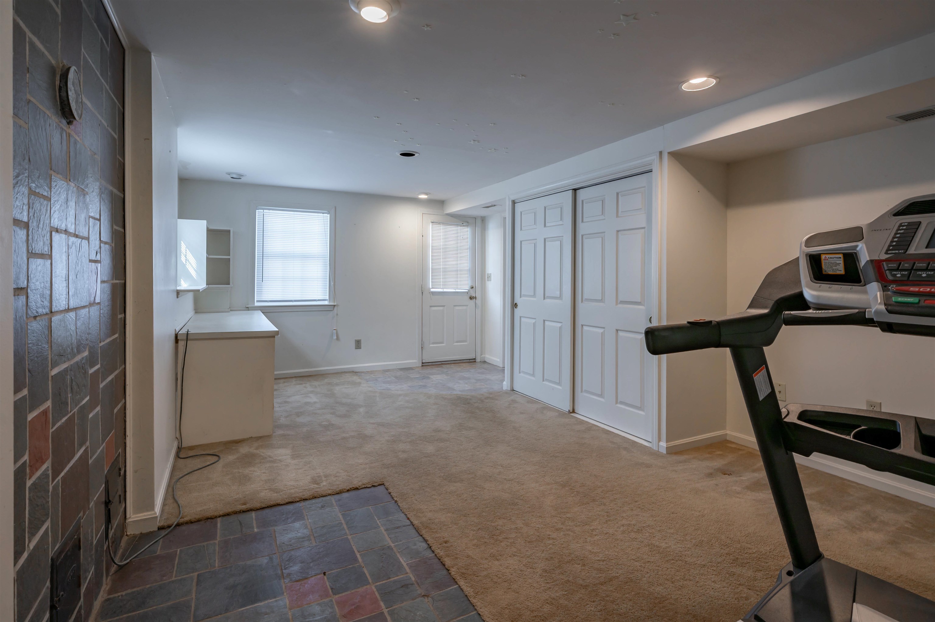 8 Collier Court Nashua, NH 03062 - Photo 26 of 35