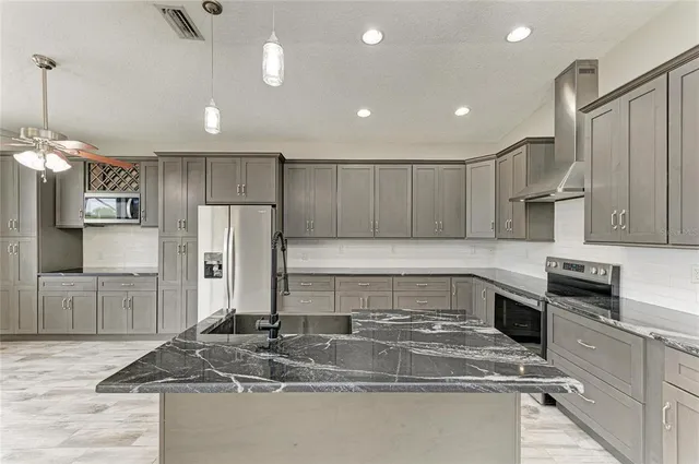 $949,000 | 13710 Golf Course Road, Parrish, FL 34219