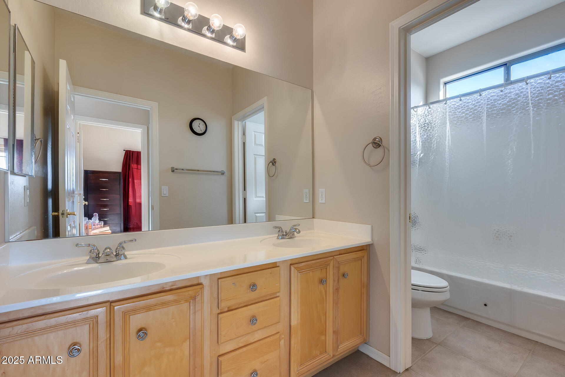 16860 West Northampton Road Surprise, AZ 85374 - Photo 16 of 31 Full Bath #2