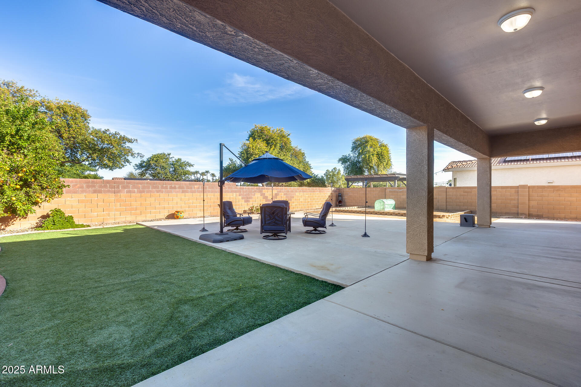 16860 West Northampton Road Surprise, AZ 85374 - Photo 22 of 31 Backyard / Back Patio