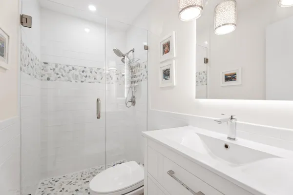 $1,900 | 2600 Southeast Ocean Boulevard, Unit R2, Stuart, FL 34996
