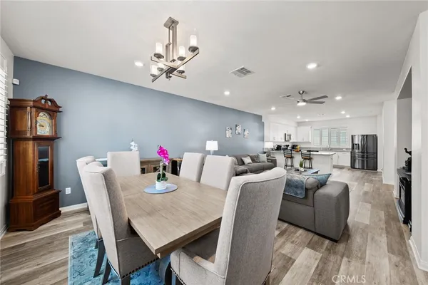 $820,000 | 14043 Royalton Lane, Unit 2, Gardena, CA 90247