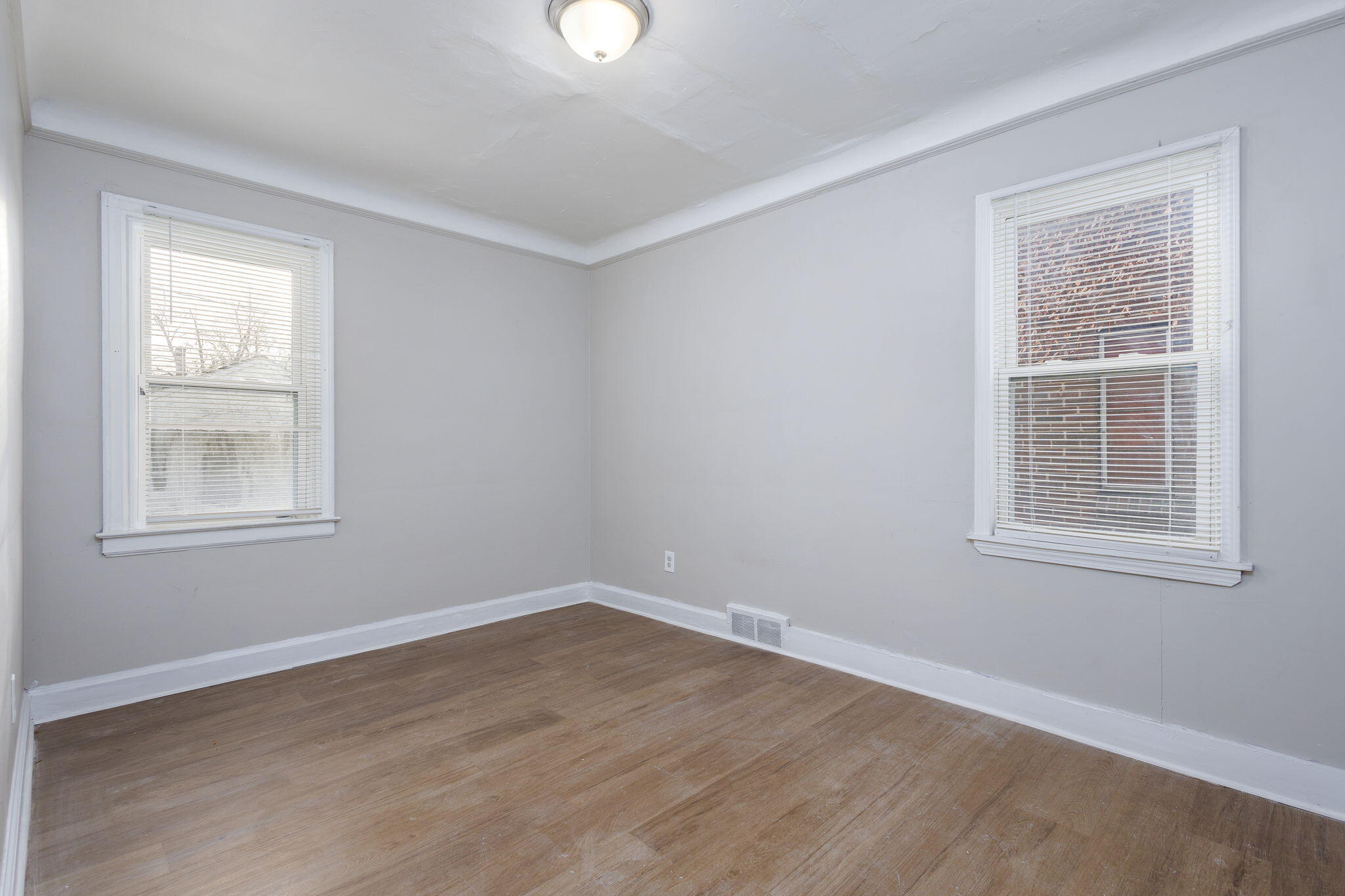 11222 Wayburn Street Detroit, MI 48224 - Photo 12 of 23 12-web-or-mls-Wayburn_11222 - Bed One v1