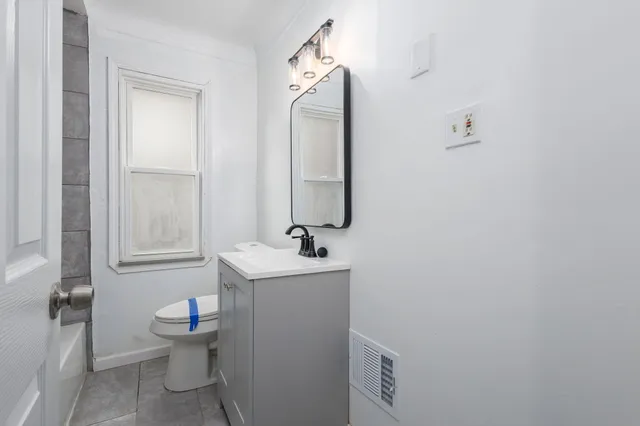 $1,300 | 11222 Wayburn Street, Detroit, MI 48224