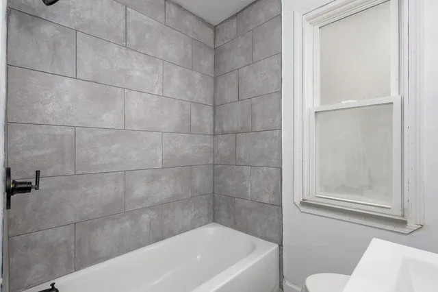 $1,300 | 11222 Wayburn Street, Detroit, MI 48224