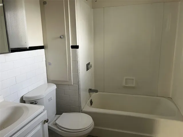 $1,200 | 124 Squires Avenue, Unit 2, Endicott, NY 13760