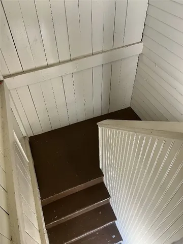 $1,200 | 124 Squires Avenue, Unit 2, Endicott, NY 13760