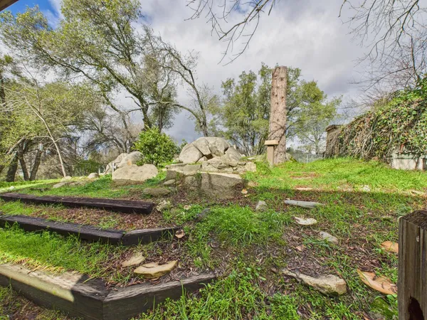 $899,000 | 43710 Hilltop Lane, Ahwahnee, CA 93601