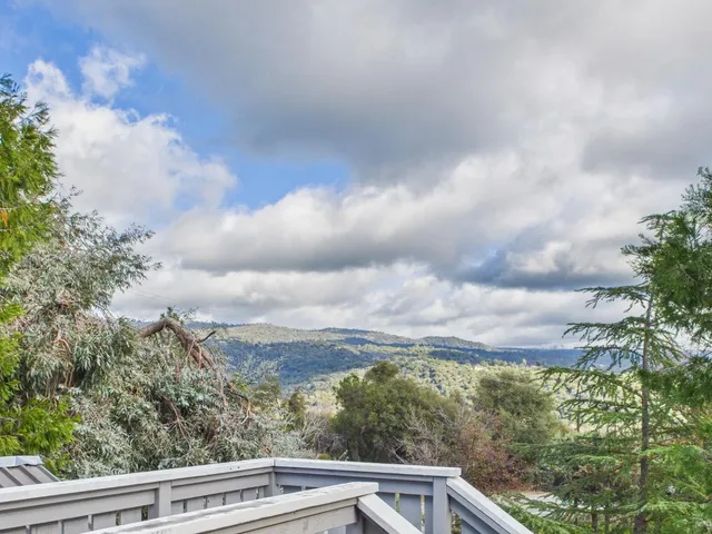 $899,000 | 43710 Hilltop Lane, Ahwahnee, CA 93601